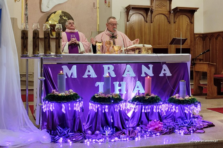 22 Niedziela - msza poranna.jpg